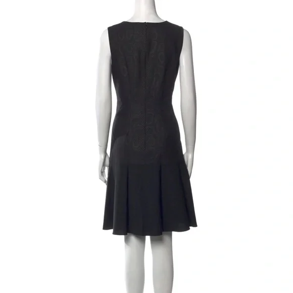 Little Black dress - Picture 3 of 3